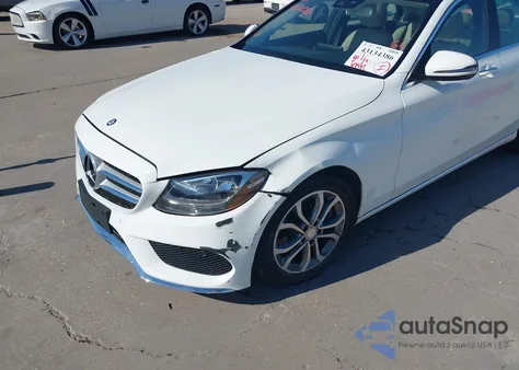 2016 Mercedes-Benz C 300 Luxury/Sport из США, поврежденный, VIN 55SWF4JB3GU158343